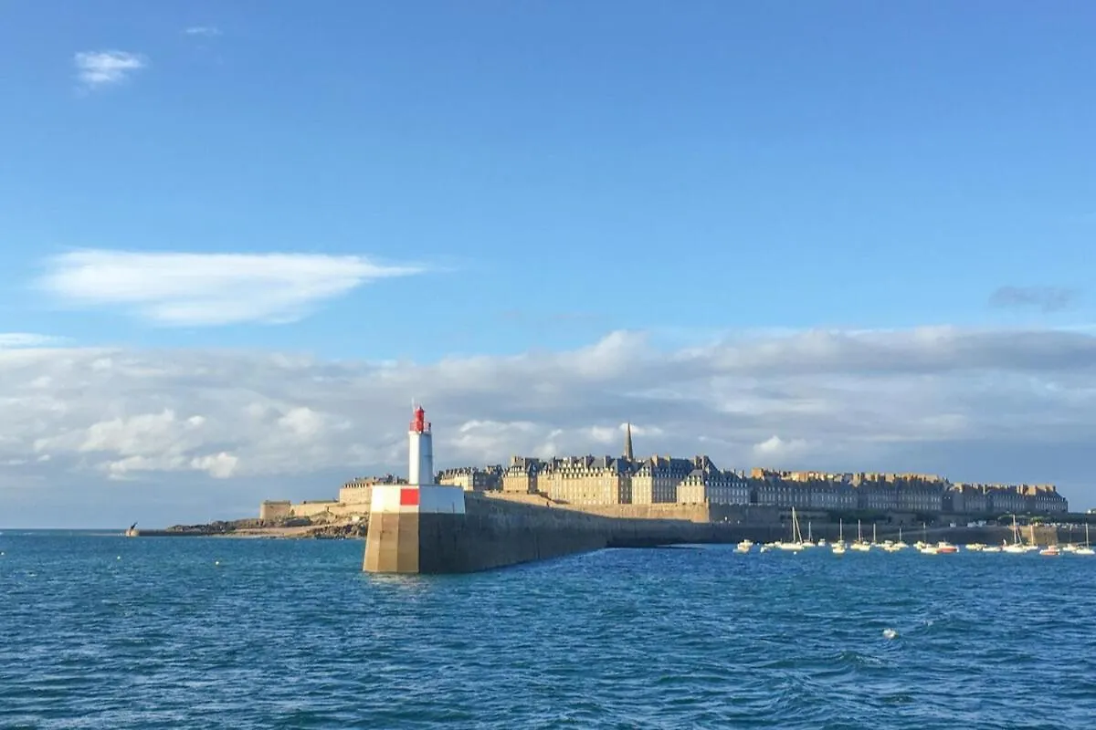 L Ostra 1, Appartement Haut Standing Front De Mer A Cancale Sur Le Port De La Houle France